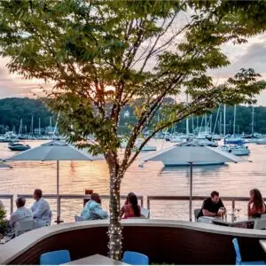 Outdoor Dining in Huntington