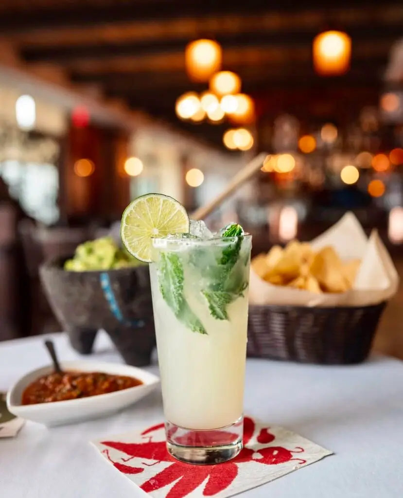 Restaurants Near The Paramount