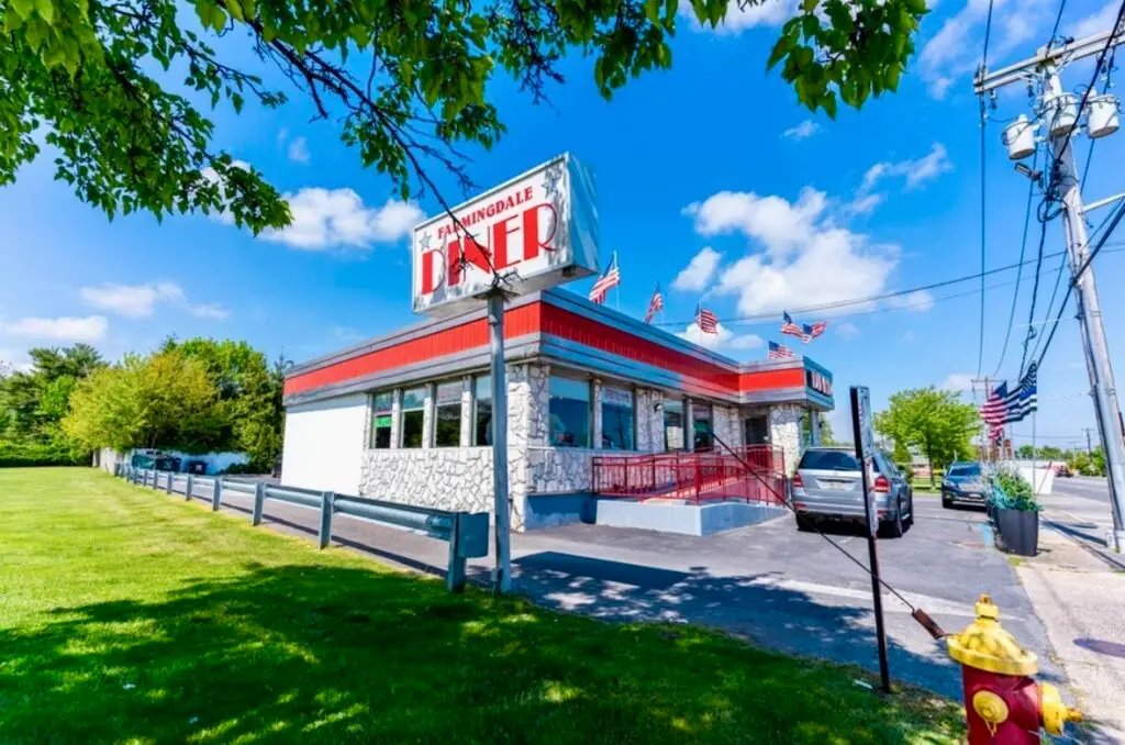 Diners on Long Island