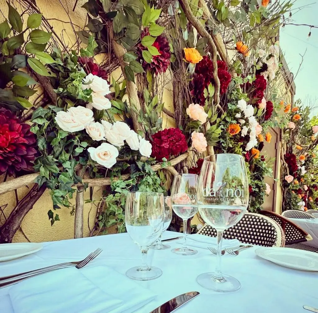 Outdoor Dining in Islip